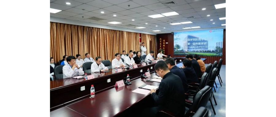 深圳z6com时凯集团集团代表团前往沈阳医学院附属中心医院召开调研研讨，共同探寻生命健康产业合作新机遇